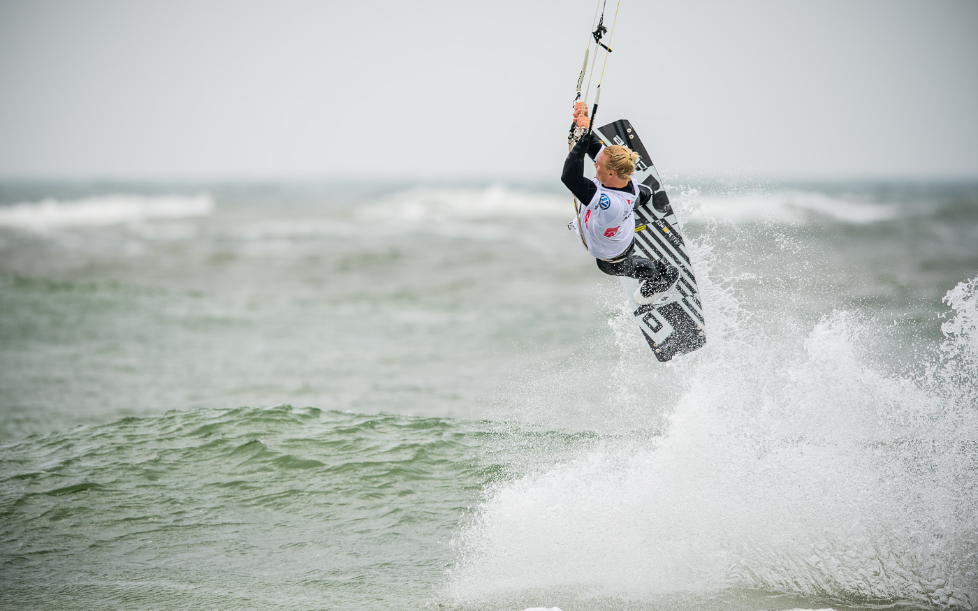 Linus Erdmann - Freestyle Ktesurfen